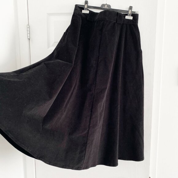 Behida Dolić Black Corduroy A-Line Skirt, size Large - Picture 5 of 5